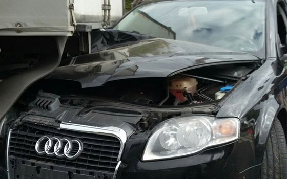 На Станке Димитрова в Брянске Audi влетела под грузовую «ГАЗель»
