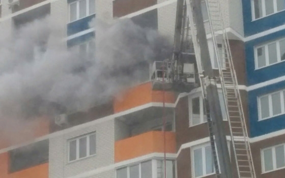 В многоэтажке на Комарова в Брянске сгорела квартира