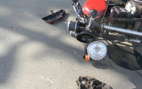 В Кузьмино пьяный мотоциклист сломал ногу, протаранив Ford