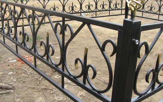 Директора МУПа в Сельцо оштрафовали за продажу места на кладбище