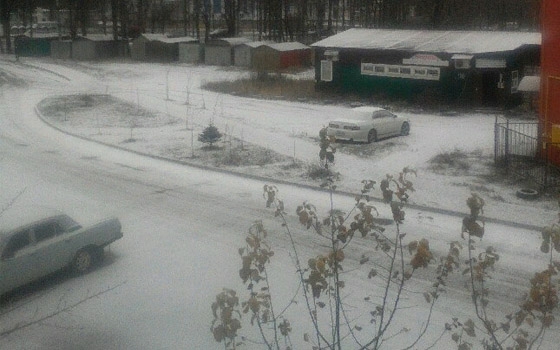 Бежицкий район Брянска замело снегом