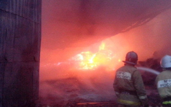 На Московском проезде в Брянске сгорел склад