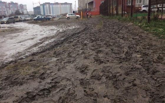 «Это жесть»: брянцы жалуются на непроходимую грязь на Горбатова