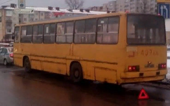 За день две пенсионерки сломали шейку бедра в брянских автобусах