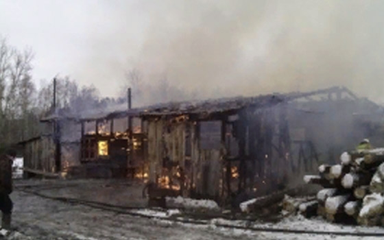 В Брасовском районе сгорела частная пилорама