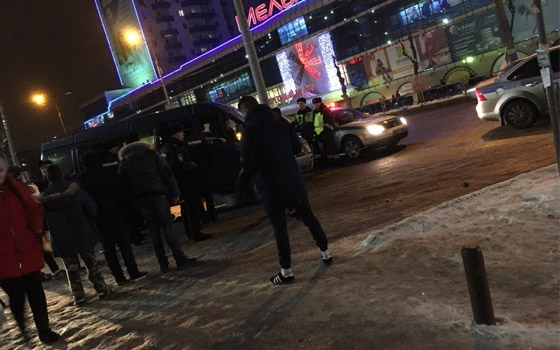 У ТРЦ Тимошковых в Брянске произошла массовая драка подростков – очевидцы