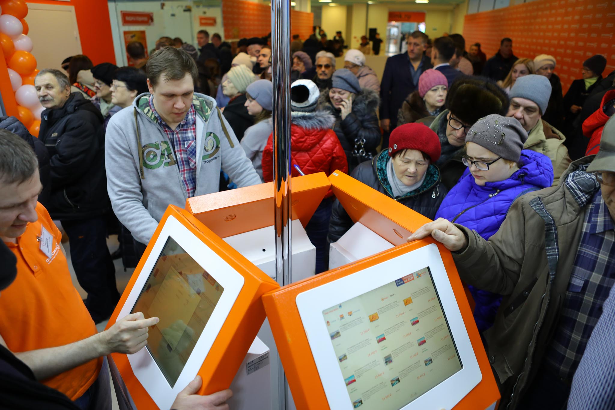 «Ситилинк» в Белгороде. Как в областном центре открывали один из самых крупных электронных дискаунтеров в России*