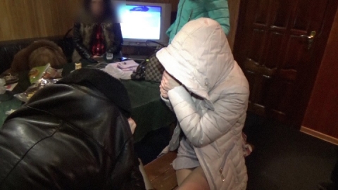 В Белгородском районе полицейские задержали в бане проституток